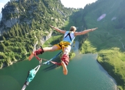 九游娱乐官方-末节之王！伦纳德独揽19分接管比赛，森林狼高效攻防速胜独行侠