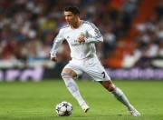 九游官网-当东欧铁骑遇上南美利刃，阿圭罗无解进攻映衬乌克兰防线的叹息