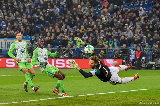 沃尔夫斯堡取得关键胜利，稳固德甲前四位置