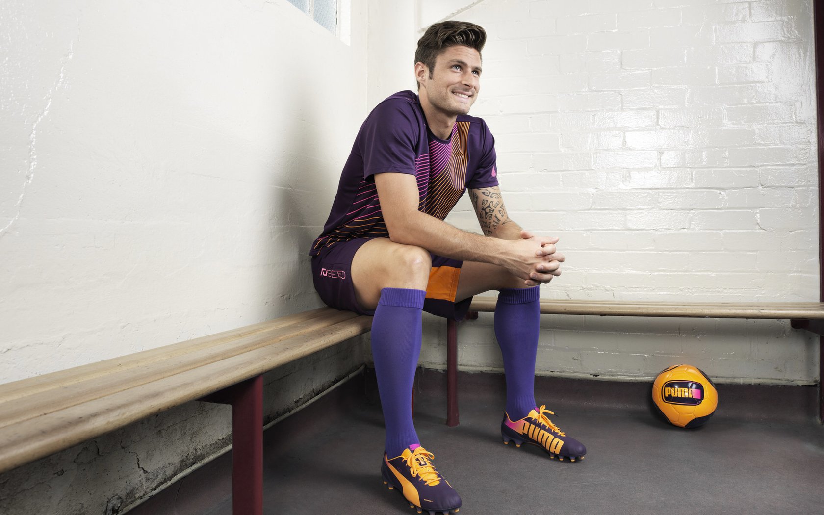 武切维奇大场面先生显神威,湖人战术打穿热火防线