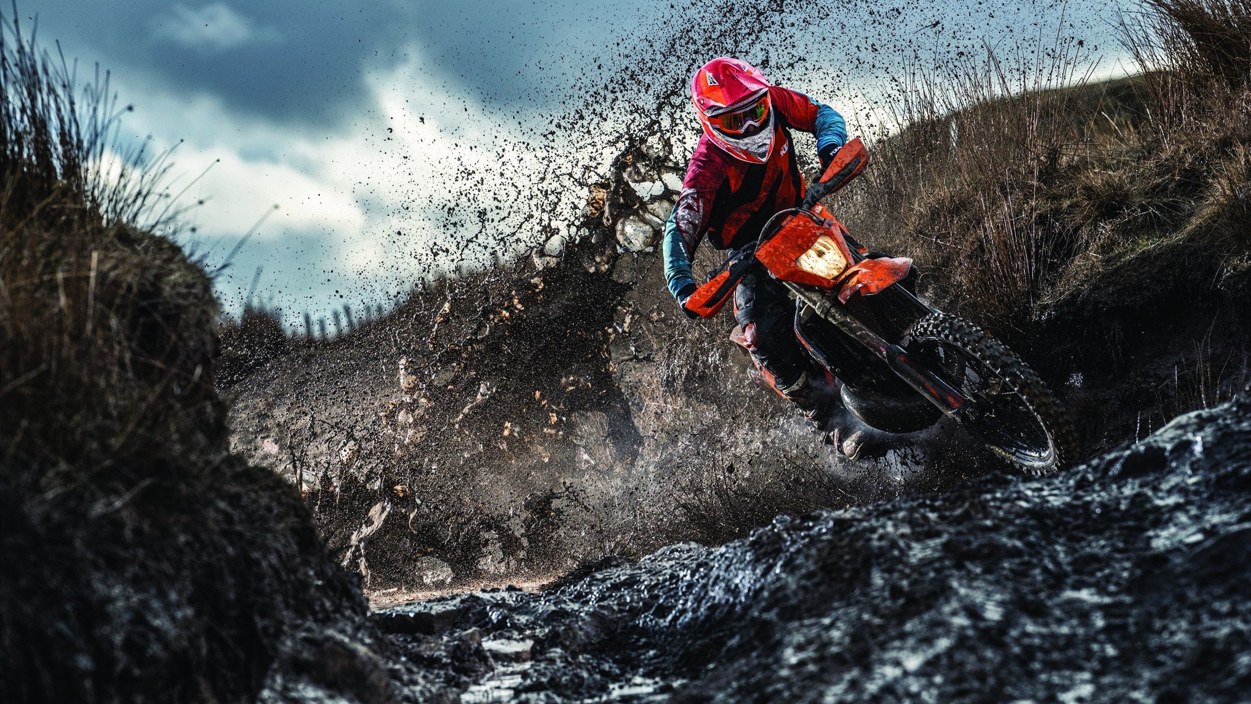 穆勒攻防转换核心,秘鲁一波带走日本—战术与意志的较量