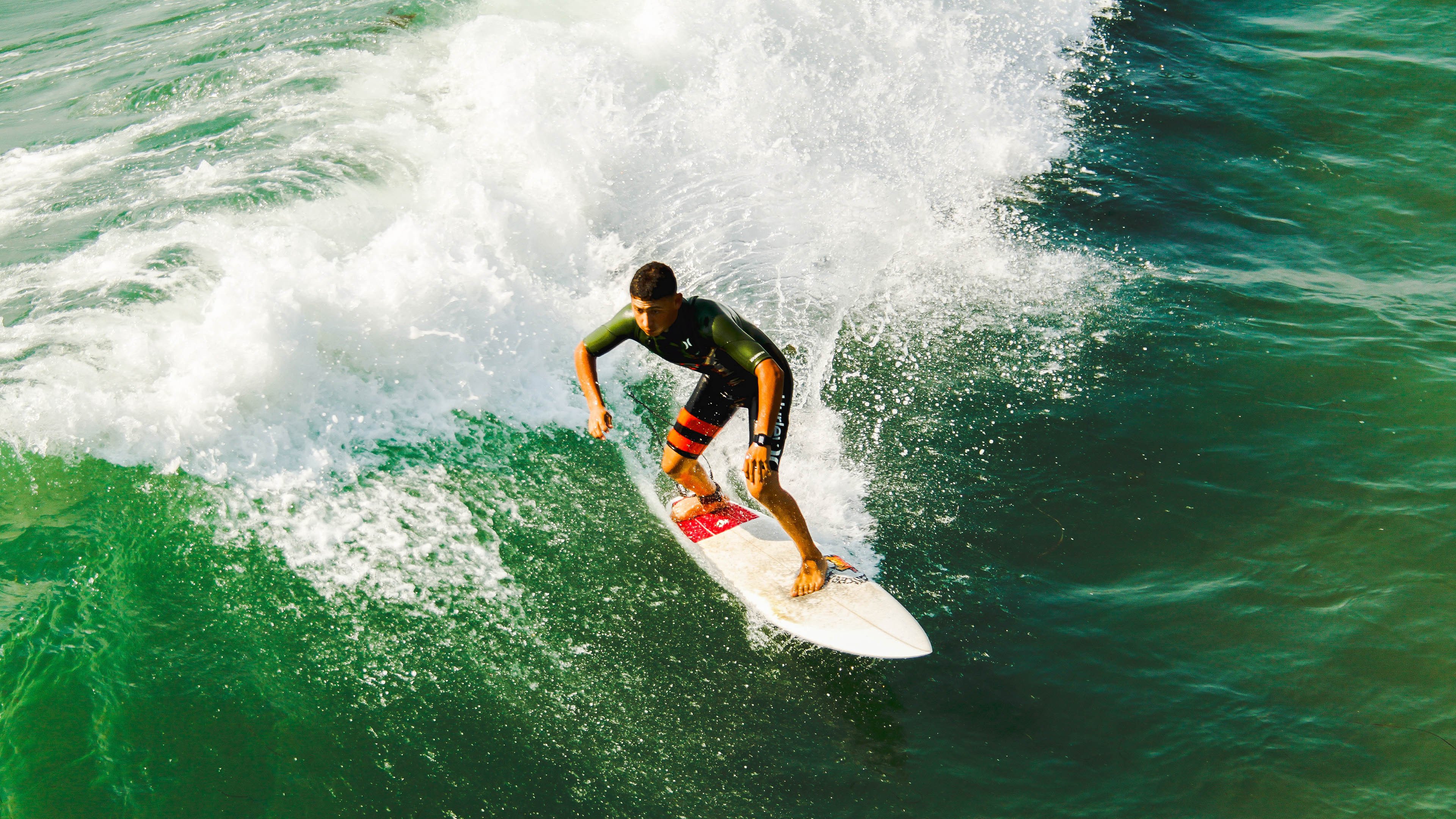 统治攻防两端，哈利伯顿如何带领上海队击溃北京队